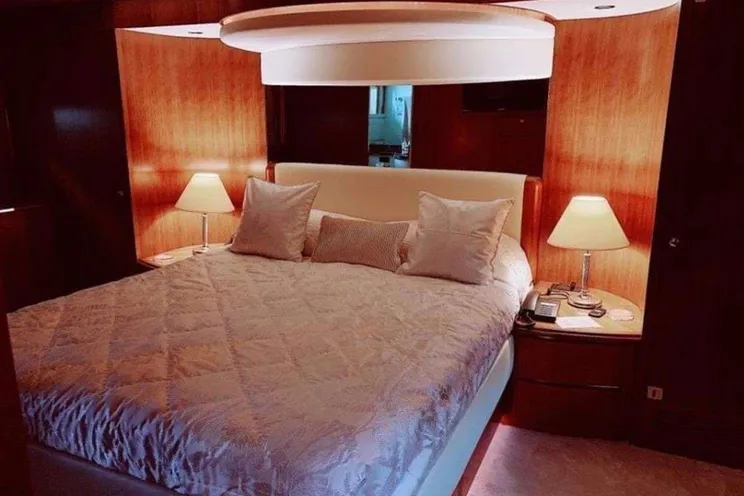 Charter Yacht LUCY PINK - Falcon 108 - 5 Cabins - Mykonos - Greece