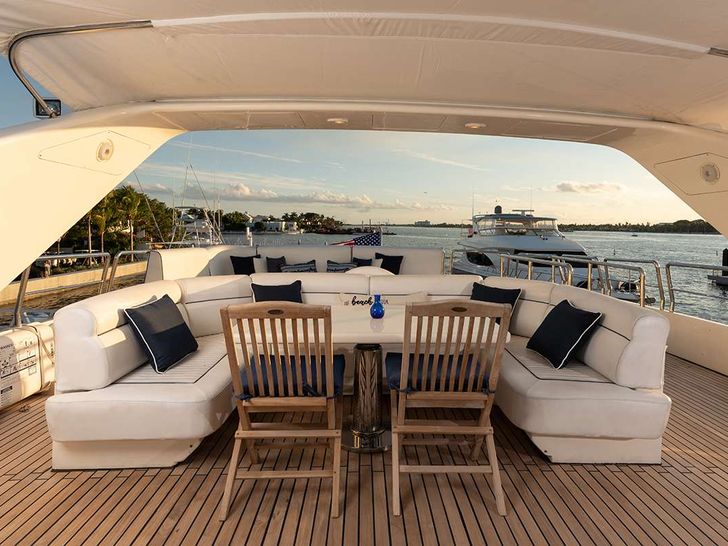 ENDLESS SUN - Azimut 100,sun deck ENDLESS SUN - Azimut 100,sun deck