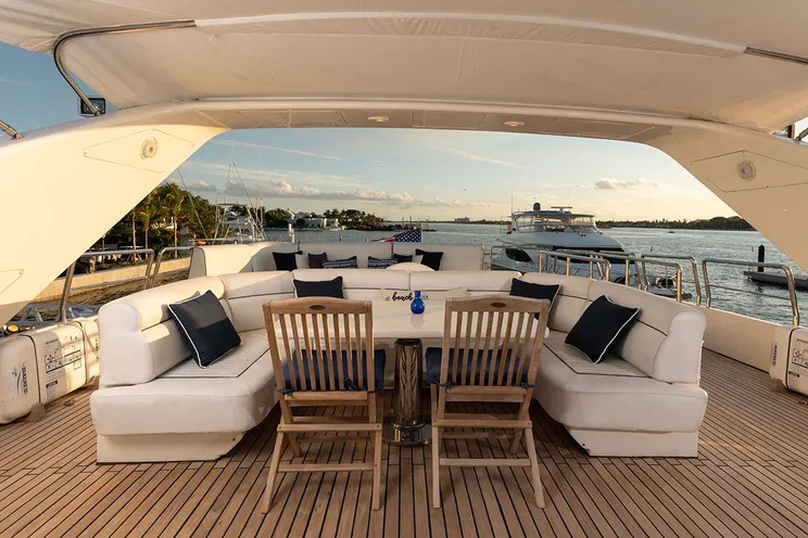 Charter Yacht ENDLESS SUN - Azimut 100 - 5 Cabins - West Palm Beach - Long Island - New York - South Florida - Bahamas