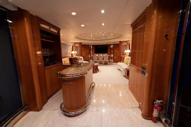 Charter Yacht ENDLESS SUN - Azimut 100 - 5 Cabins - West Palm Beach - Long Island - New York - South Florida - Bahamas