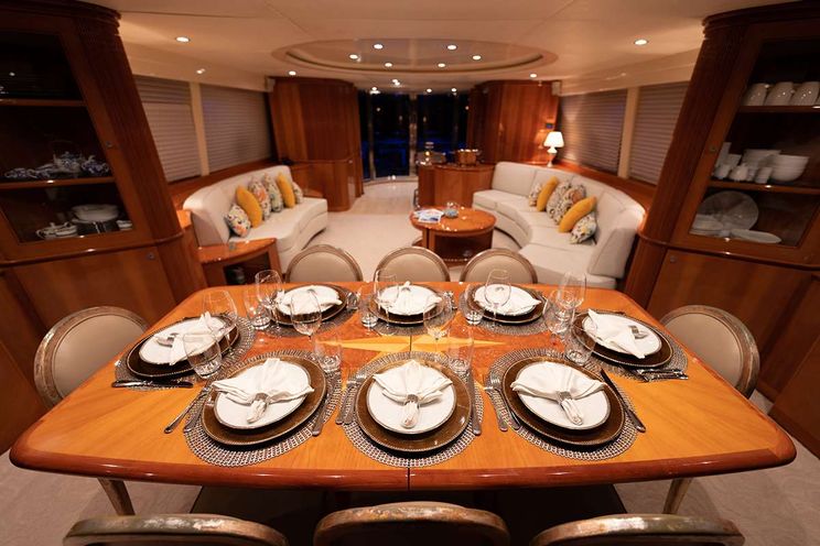 Charter Yacht ENDLESS SUN - Azimut 100 - 5 Cabins - West Palm Beach - Long Island - New York - South Florida - Bahamas