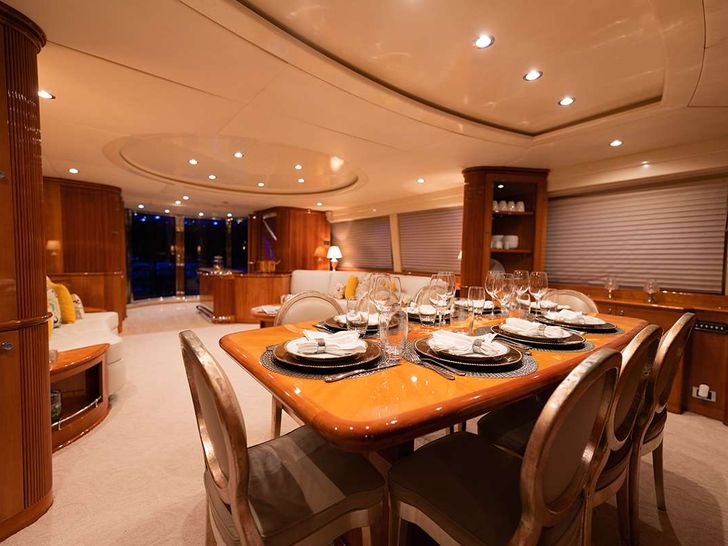 ENDLESS SUN - Azimut 100,dining area ENDLESS SUN - Azimut 100,dining area