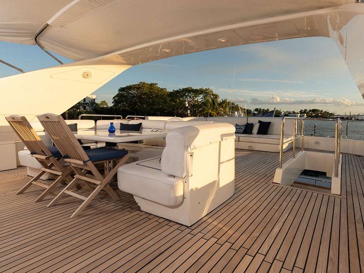 ENDLESS SUN - Azimut 100,sundeck ENDLESS SUN - Azimut 100,sundeck