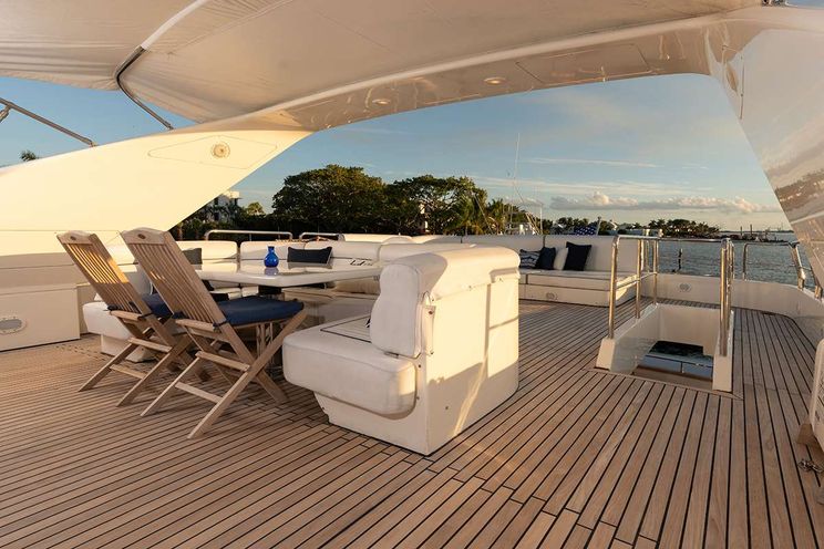 Charter Yacht ENDLESS SUN - 5 cabins - Newport - Bahamas - Florida