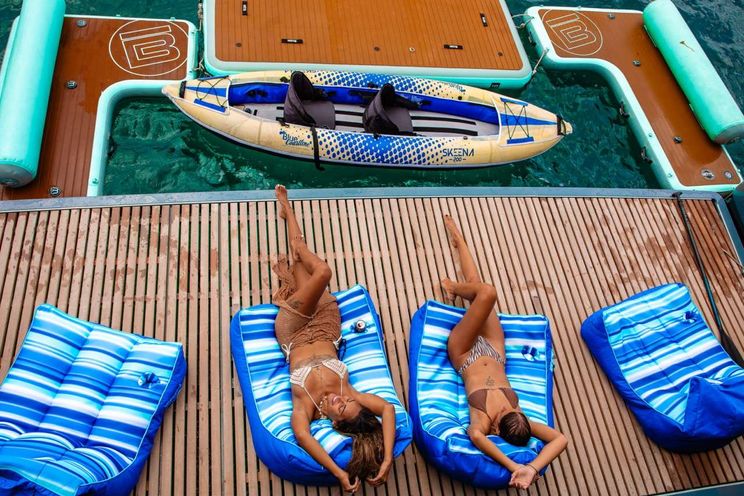 Charter Yacht SEACLUSION - Sunreef 80 - 4 Cabins - Grenada - St Vincent - Windwards - Caribbean