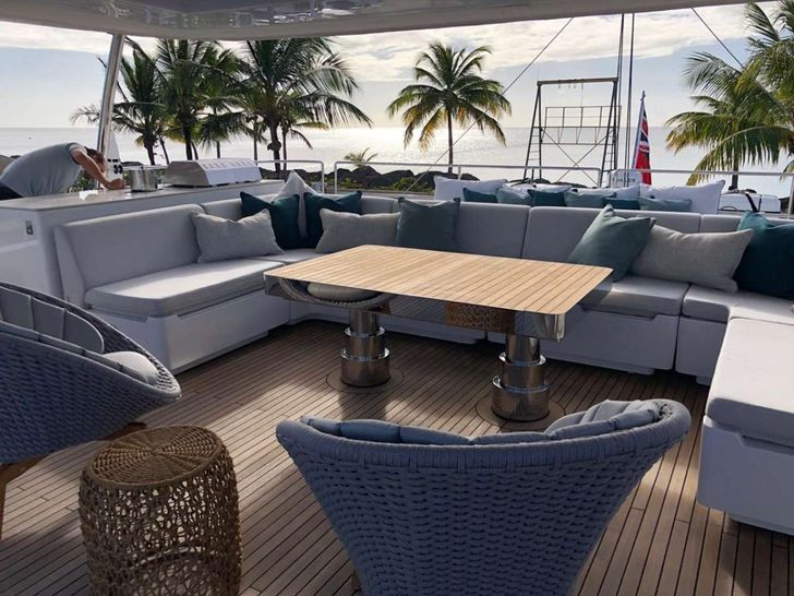SEACLUSION Sunreef 80 - flybridge seating area SEACLUSION Sunreef 80 - flybridge seating area