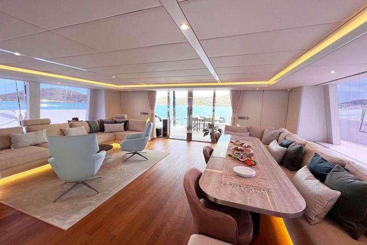 Charter Yacht SEACLUSION - Sunreef 80 - 4 Cabins - Grenada - St Vincent - Windwards - Caribbean