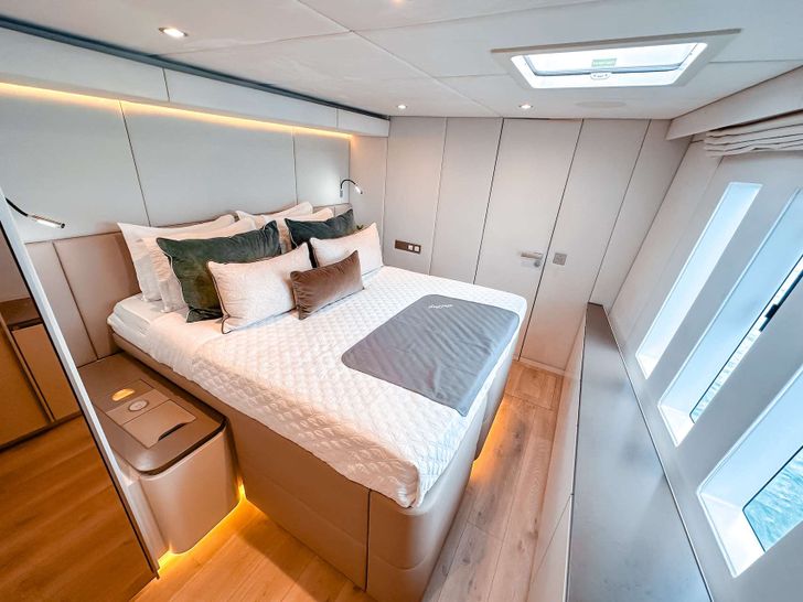 SEACLUSION Sunreef 80 - VIP cabin SEACLUSION Sunreef 80 - VIP cabin