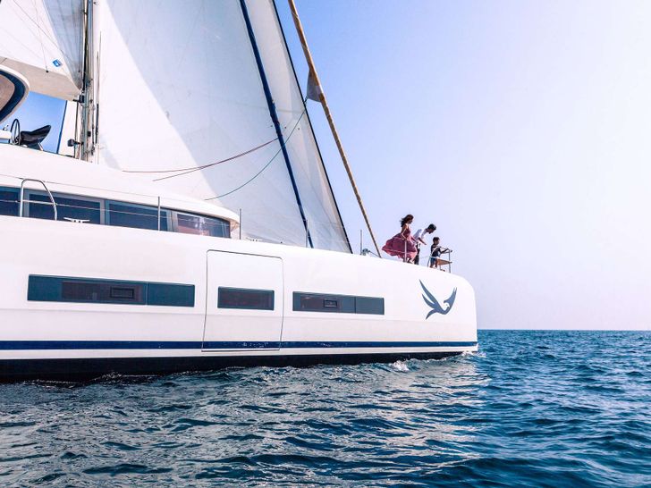 MARIAH PRINCESS III Lagoon Seventy 7 - side hull MARIAH PRINCESS III Lagoon Seventy 7 - side hull