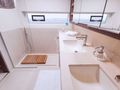 MARIAH PRINCESS III Lagoon Seventy 7 - master cabin bathroom MARIAH PRINCESS III Lagoon Seventy 7 - master cabin bathroom