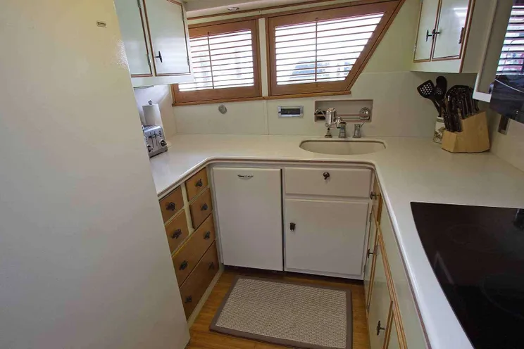Charter Yacht KOALA - Burger 86 - Florida and New England
