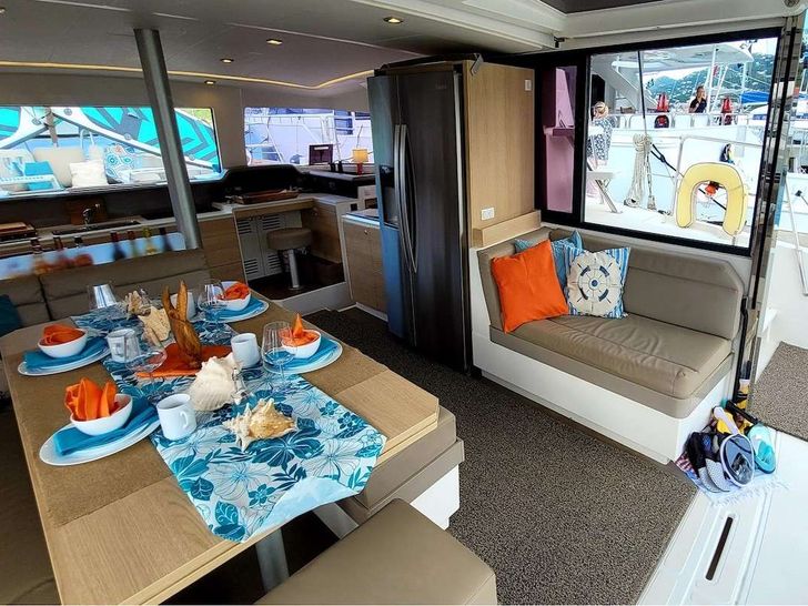 ROMPECABEZA - Saloon ROMPECABEZA - Saloon