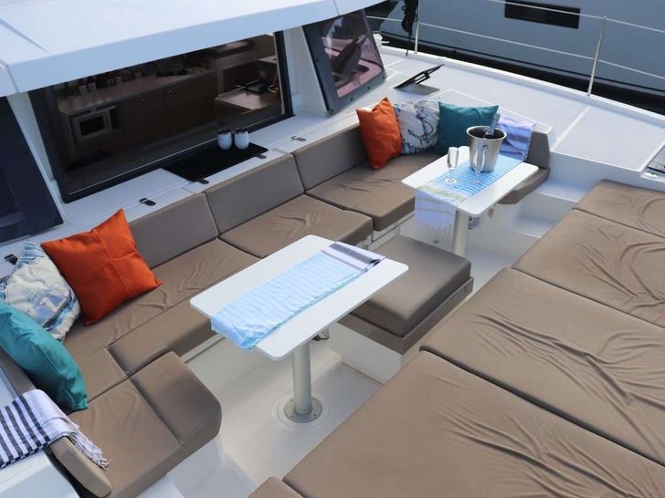 ROMPECABEZA - Lounge ROMPECABEZA - Lounge