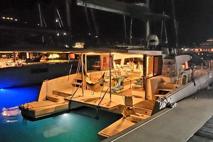 Charter Yacht ROMPECABEZA - Bali 4.3 - 2 Cabins - St Thomas - St John - St Croix