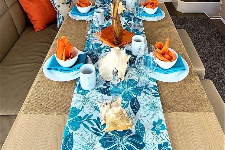 Charter Yacht ROMPECABEZA - Bali 4.3 - 2 Cabins - St Thomas - St John - St Croix