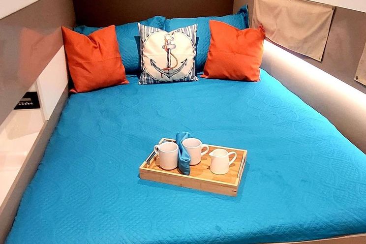 Charter Yacht ROMPECABEZA - Bali 4.3 - 2 Cabins - St Thomas - St John - St Croix