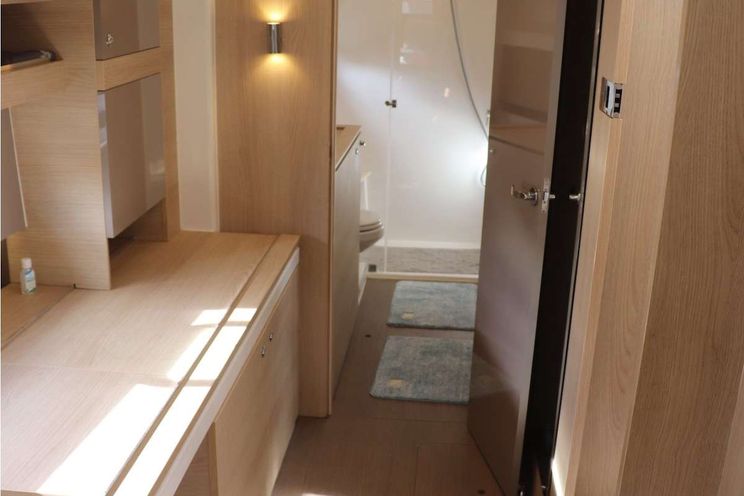 Charter Yacht ROMPECABEZA - Bali 4.3 - 2 Cabins - St Thomas - St John - St Croix