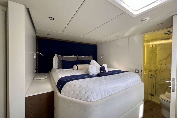 Charter Yacht UNWAVERING - Sunreef 50 - 3 Cabins - Nassau - Exumas - Bahamas