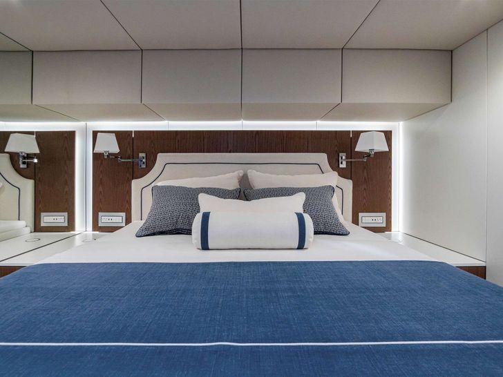 UNWAVERING Sunreef 50 - cabin 2 other angle UNWAVERING Sunreef 50 - cabin 2 other angle