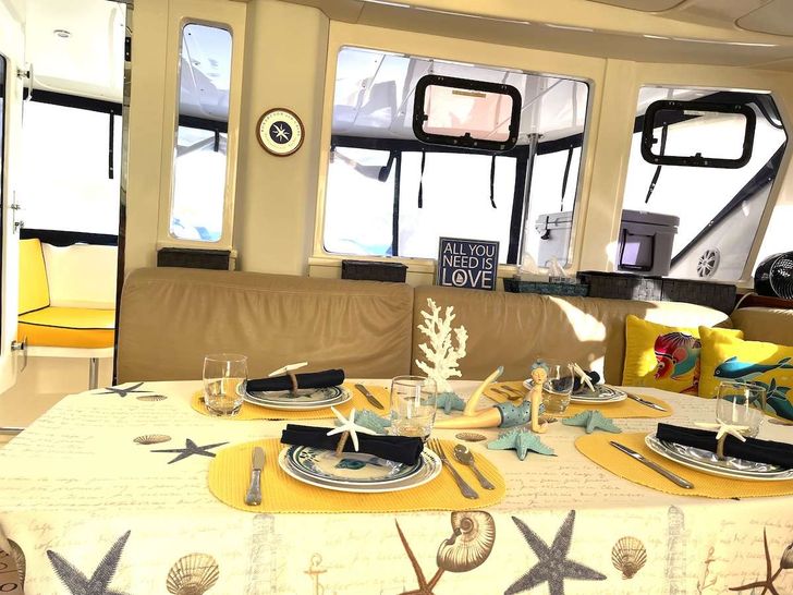 ISLAND TIME - Dining ISLAND TIME - Dining