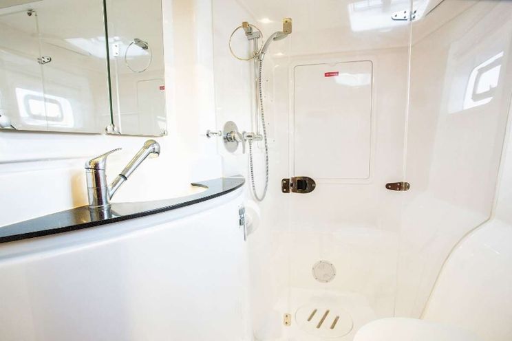 Charter Yacht ISLAND TIME - Leopard 44 - 2 Cabins - St Thomas - St John - St Croix