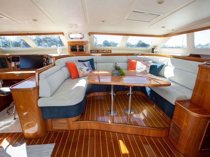 TAHINA St. Francis 50 - saloon TAHINA St. Francis 50 - saloon