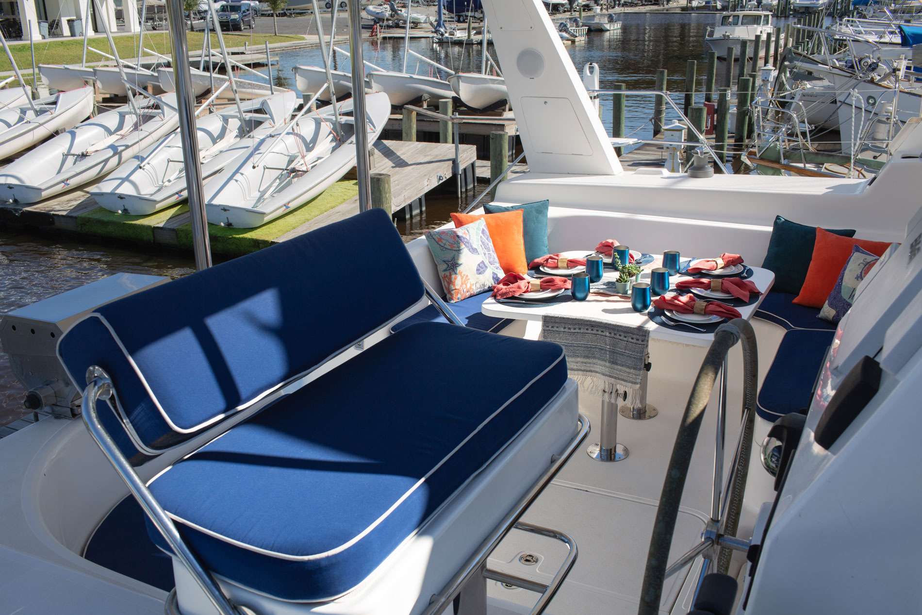 TAHINA St. Francis 50 - aft deck