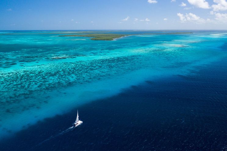 Charter Yacht DISCOVER - Fountaine Pajot Saba 50 - 5 Cabins - San Pedro - Drowned Cayes - Goff's Caye - St. George`s Caye - Belize