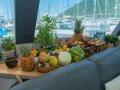 PURPOSE Fountaine Pajot Saba 50 - fruits displayed in the saloon PURPOSE Fountaine Pajot Saba 50 - fruits displayed in the saloon