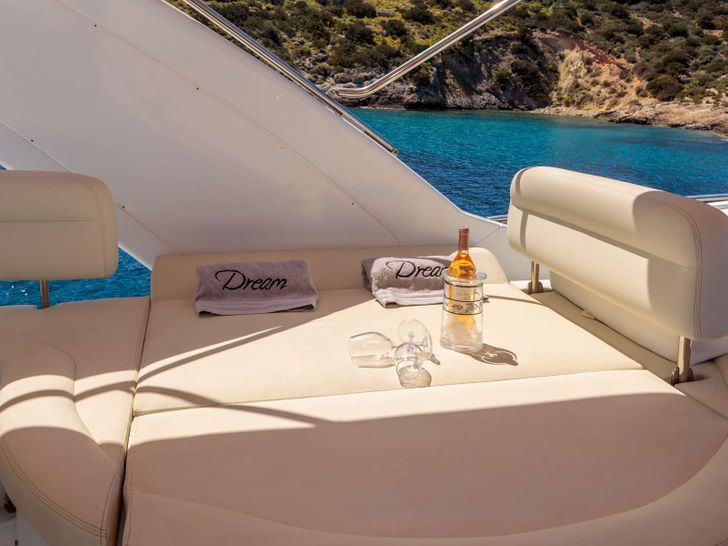 DREAM -Flybridge DREAM -Flybridge