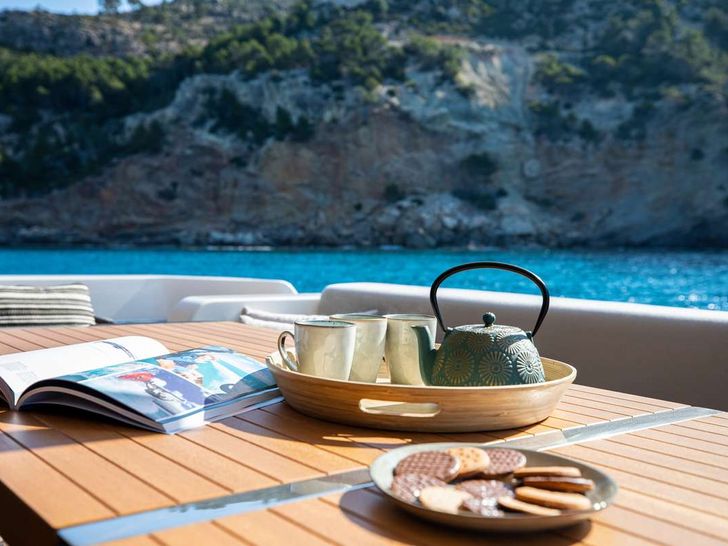 SEVEN Sanlorenzo SL90 - tea time on the aft deck SEVEN Sanlorenzo SL90 - tea time on the aft deck