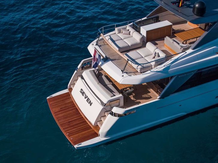 SEVEN Sanlorenzo SL90 - stern SEVEN Sanlorenzo SL90 - stern