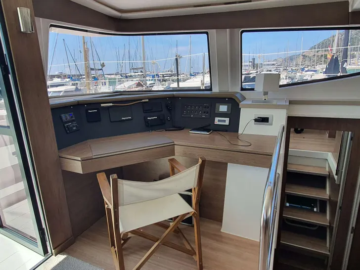 NIA Bali 4.6 - navigation center NIA Bali 4.6 - navigation center