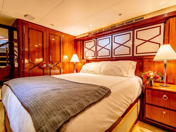 SUMMERTIME II - Guest Stateroom SUMMERTIME II - Guest Stateroom