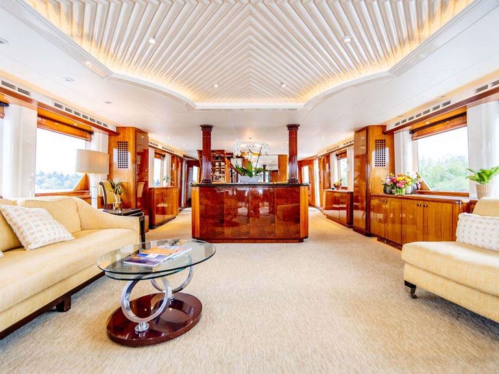 SUMMERTIME II - Main Salon SUMMERTIME II - Main Salon