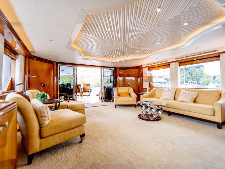 SUMMERTIME II - Main Salon SUMMERTIME II - Main Salon