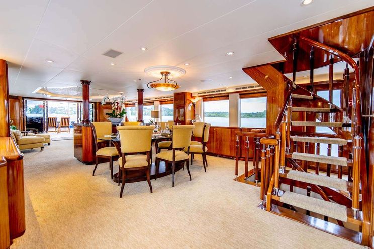 Charter Yacht SUMMERTIME II - Hatteras 116 - 4 Cabins - Nassau - Staniel Cay - Exumas