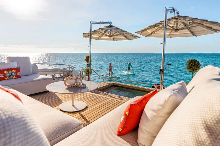 Charter Yacht VIVACE - Alpha Spritz 102 - 5 Cabins - Nassau - Staniel Cay - Exumas