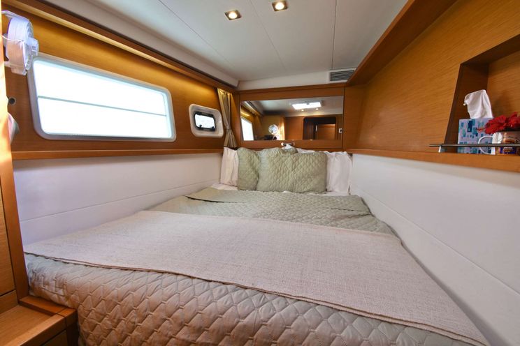 Charter Yacht KNOT 5280 - Lagoon 450F - 3 Cabins - Tortola - Anegada - Virgin Gorda - BVI - Caribbean