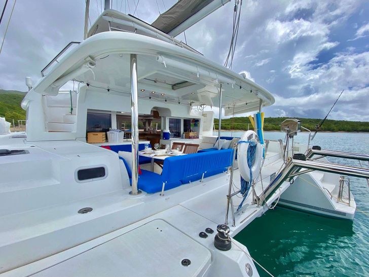 KNOT 5280 Lagoon 450F - aft deck KNOT 5280 Lagoon 450F - aft deck