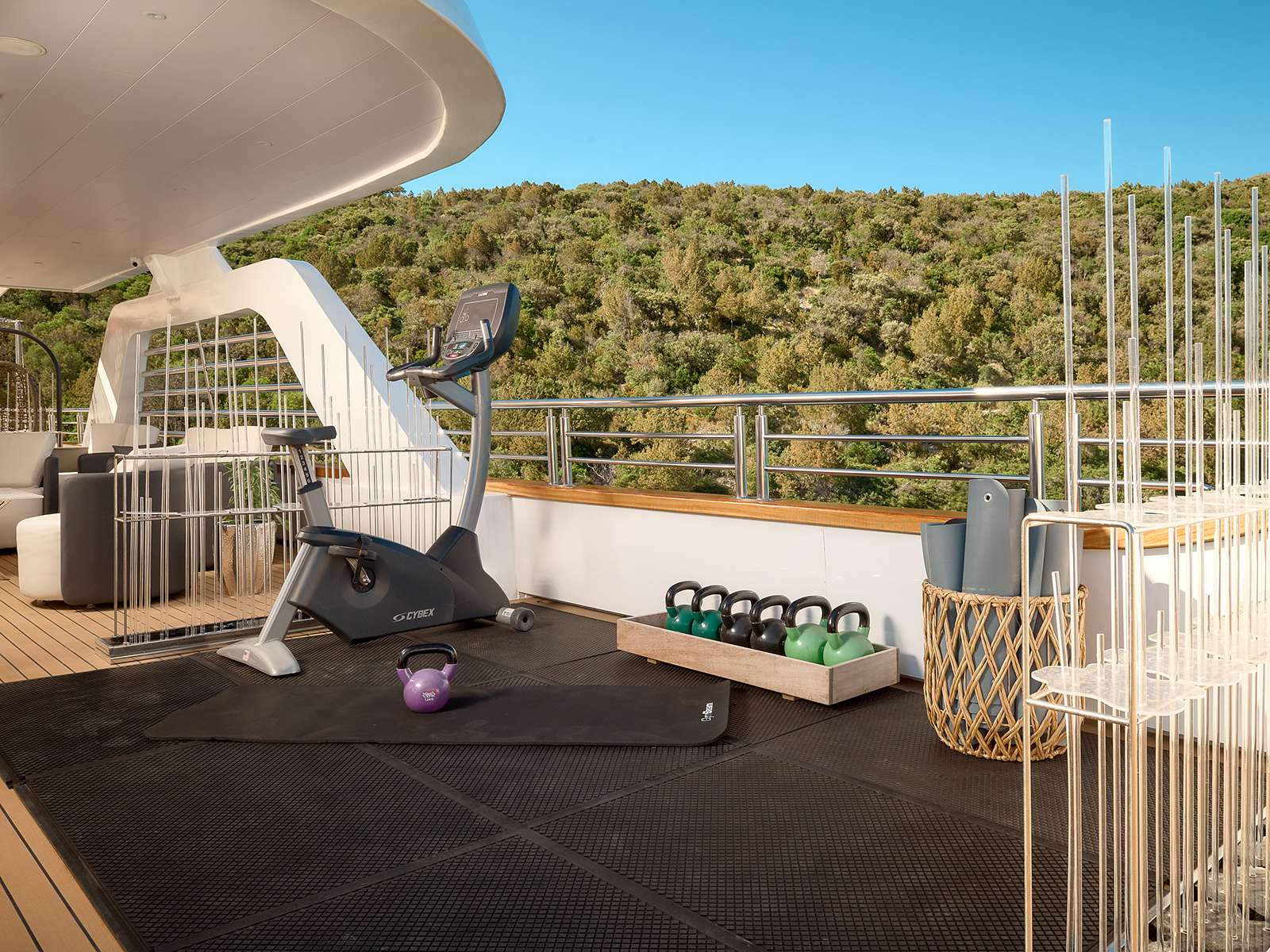 CRISTAL Custom 49m - sundeck gym equipment