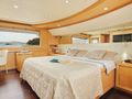 FRIEND'S BOAT Ferretti Customline Navetta 86 Master Cabin