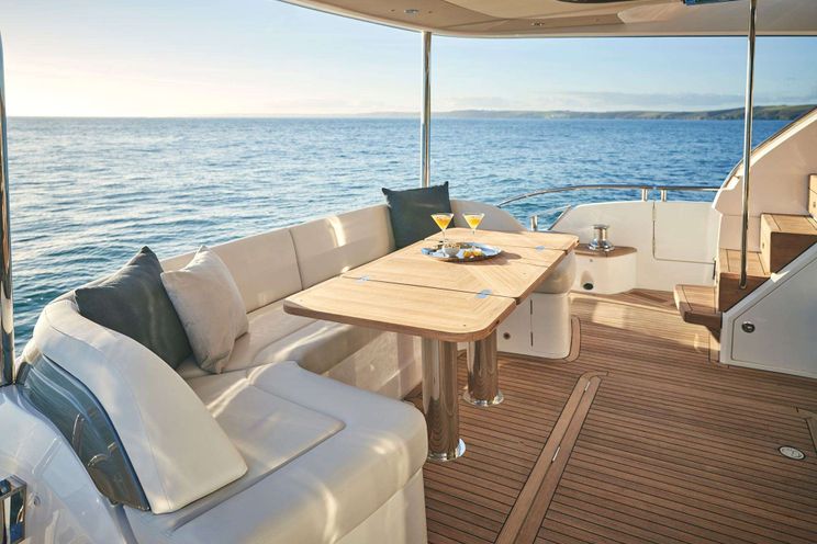 Charter Yacht ELIZABETH - Princess Y72 - 4 Cabins - Split - Hvar - Dubrovnik