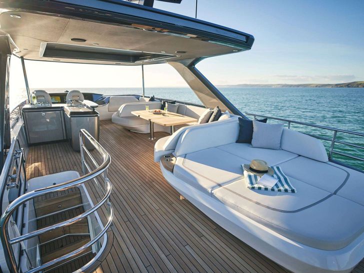 ELIZABETH Princess Y72 crewed Motor Yacht Sunbathing ELIZABETH Princess Y72 crewed Motor Yacht Sunbathing