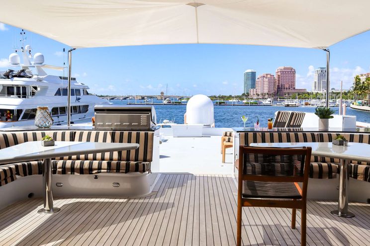 Charter Yacht LONE STAR - Hatteras 130 - 5 Cabins - Nassau - Bahamas - Palm Beach