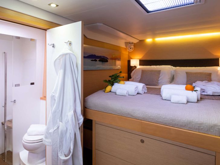 BLUE DESTINY - Lagoon 620,bow-left cabin BLUE DESTINY - Lagoon 620,bow-left cabin