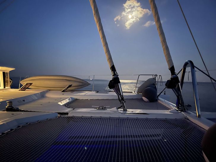 BLUE DESTINY - Lagoon 620,bow BLUE DESTINY - Lagoon 620,bow