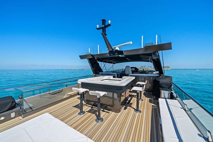 Charter Yacht JULIANNE - Crescent 110 - 4 Cabins - Nassau - Exumas - Bahamas