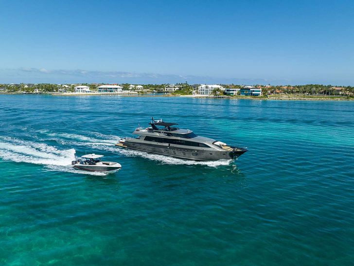 JULIANNE - Crescent 110,cruising with the dinghy JULIANNE - Crescent 110,cruising with the dinghy