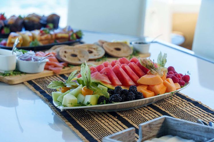 Charter Yacht JULIANNE - Crescent 110 - 4 Cabins - Nassau - Exumas - Bahamas